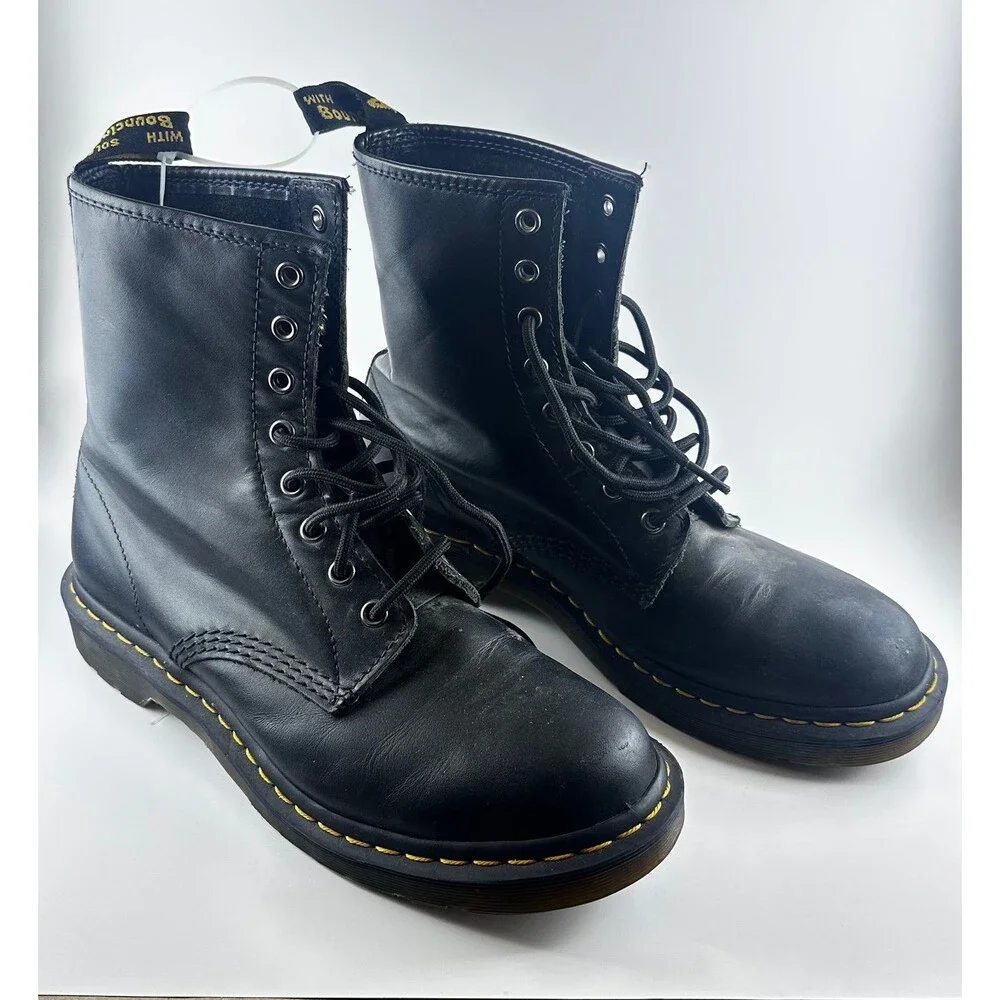 Dr. Martens Men’s Size 9 Black Leather 8-Eye Lace Up Combat Boots